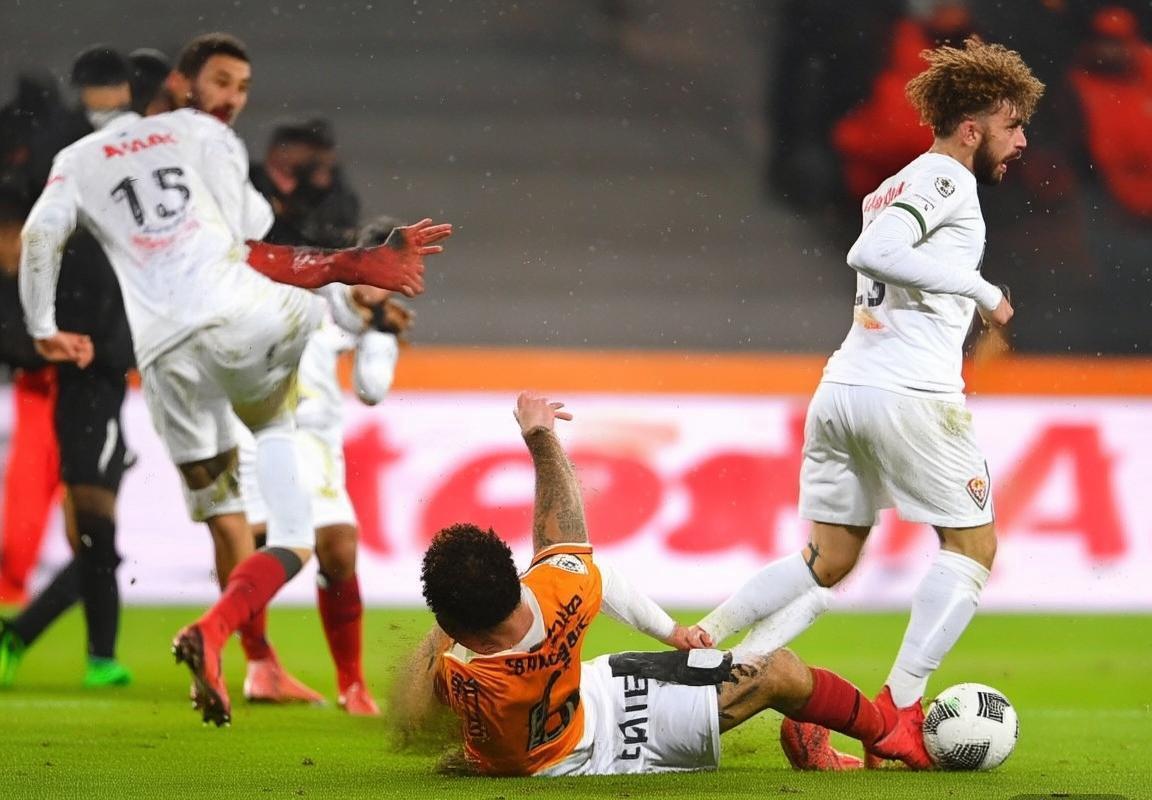 2020赛季焦点对决：亚眠昂热战术解析与球星对决